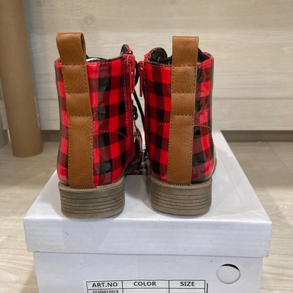 Pipperdoodle Boots Red and Black Buffalo Plaid Boots Toddler size 7 Boots - Picture 4 of 6